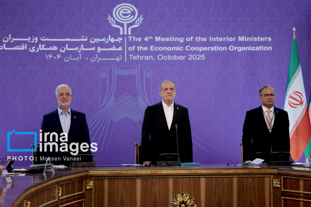 پزشکیان در نشست وزیران «اکو»