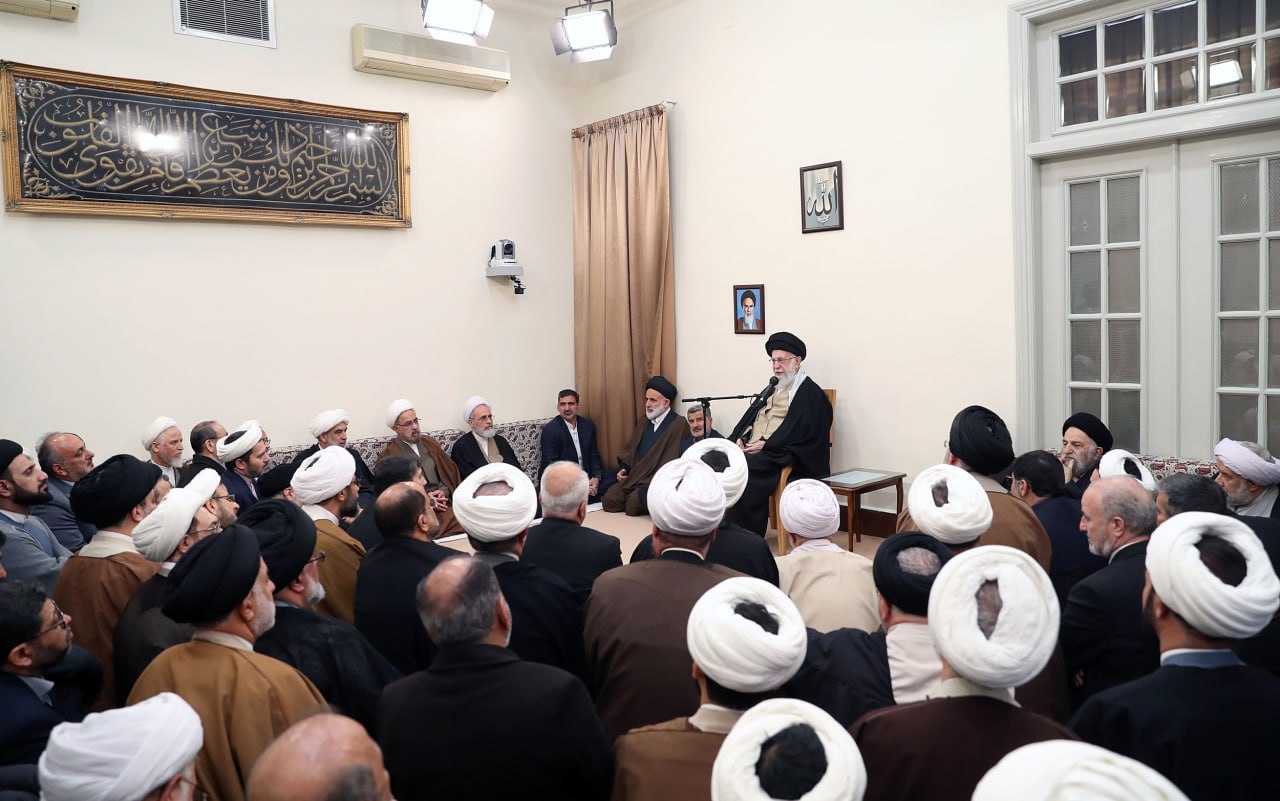 رهبر انقلاب