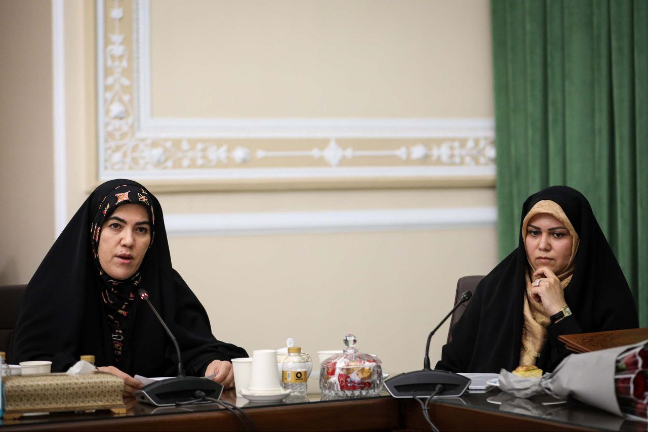 دیدار اعضای فراکسیون زنان و خانواده مجلس با قالیباف