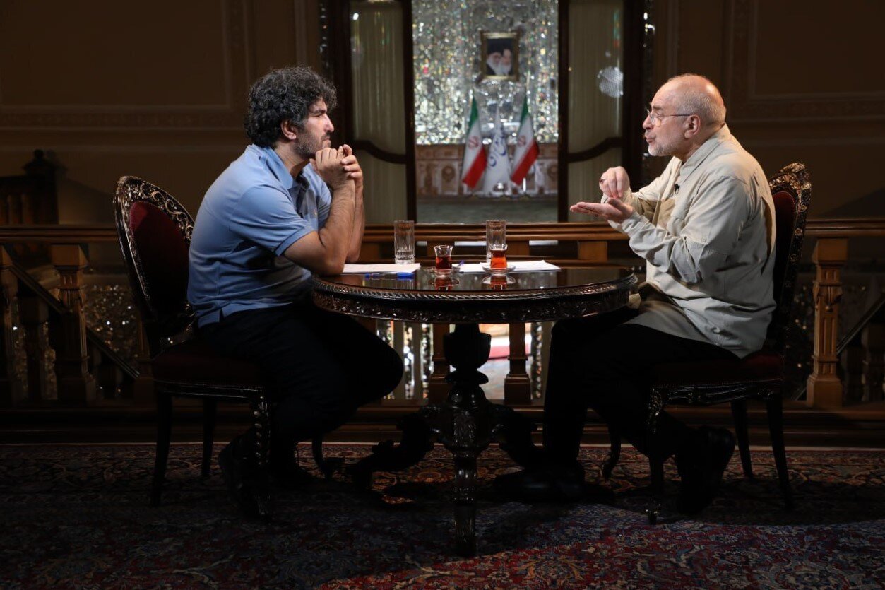 حضور قالیباف در برنامه «ماجرای جنگ»