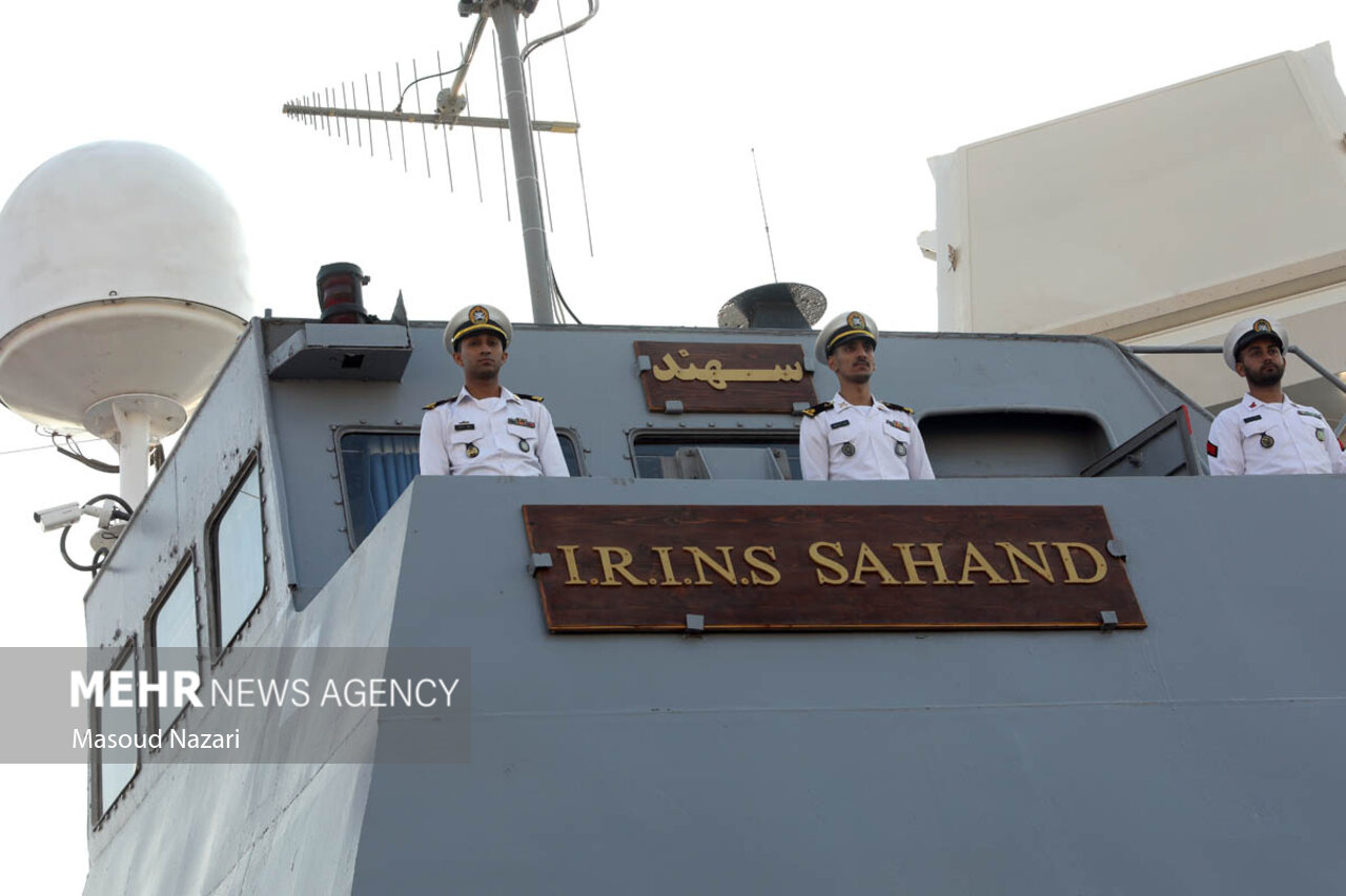 الحاق پایگاه شناوری «کردستان» و ناوشکن «سهند»