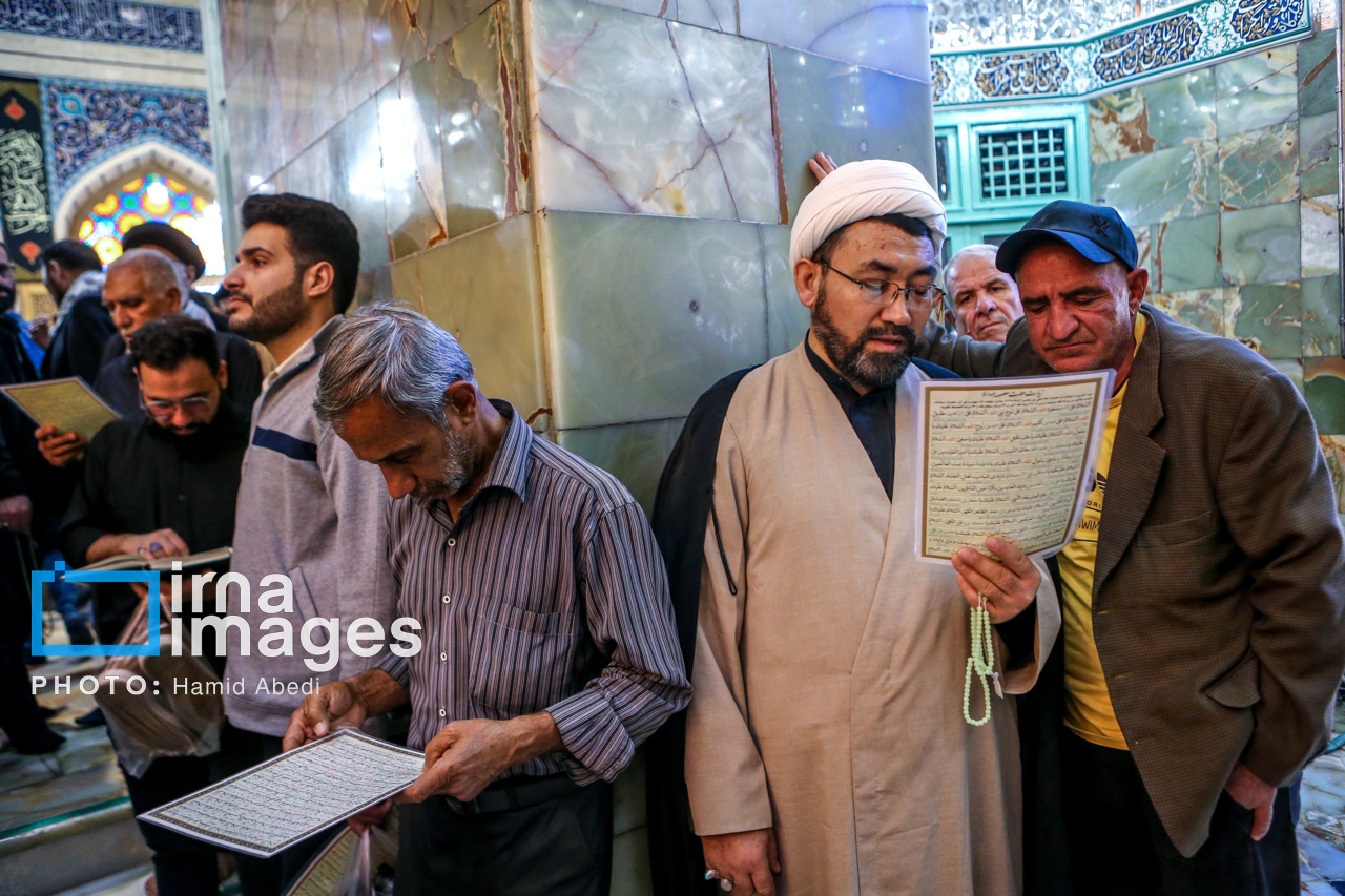 تحویل سال ۱۴۰۴ در حرم حضرت معصومه (س)