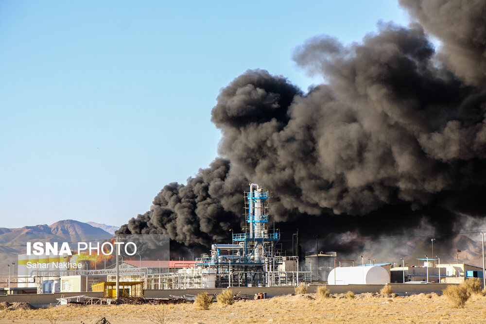 آتش سوزی در مینی پالایشگاه هیدروکربن در منطقه ویژه اقتصادی بیرجند