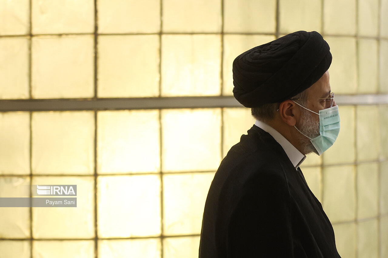 دیدار سفرا و کارداران کشورهای اسلامی با رئیس جمهور