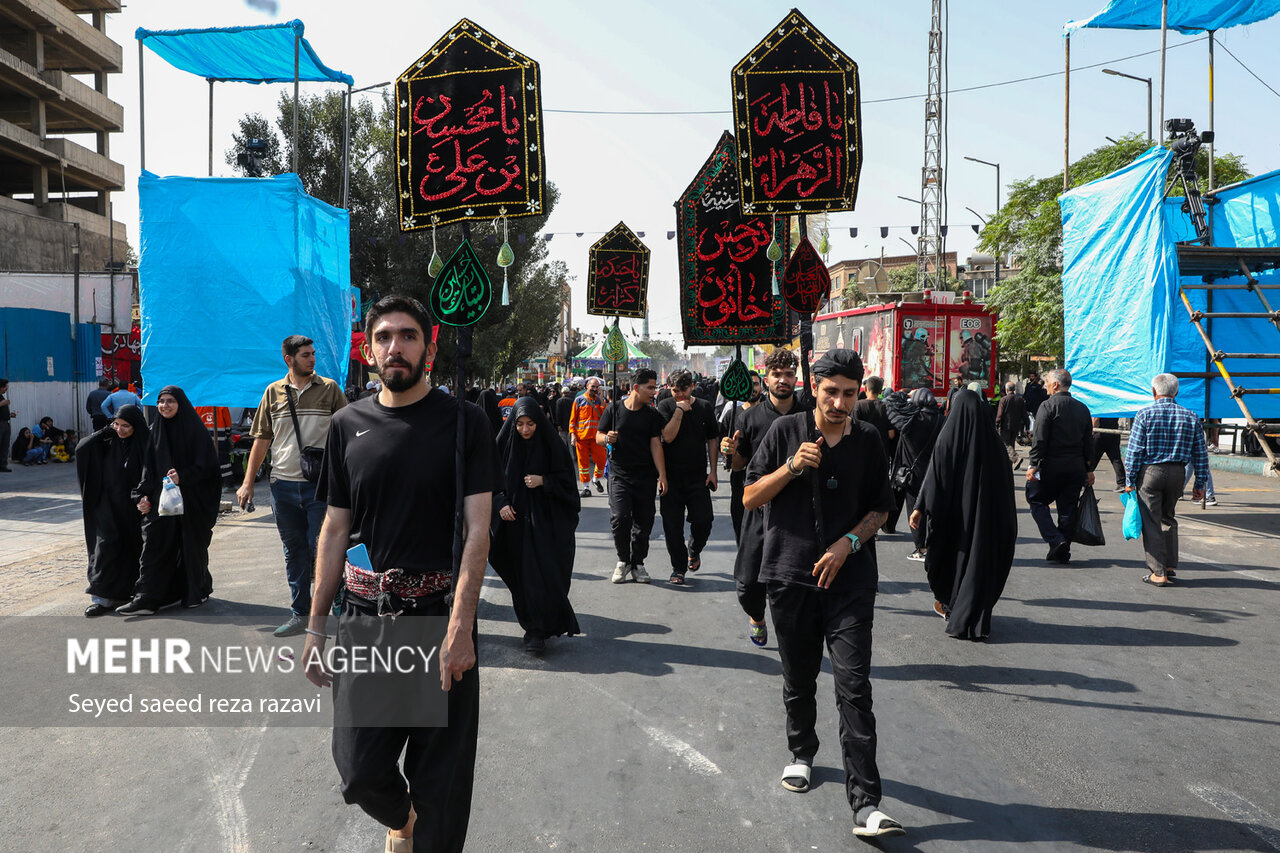  مراسم پیاده‌روی جاماندگان اربعین