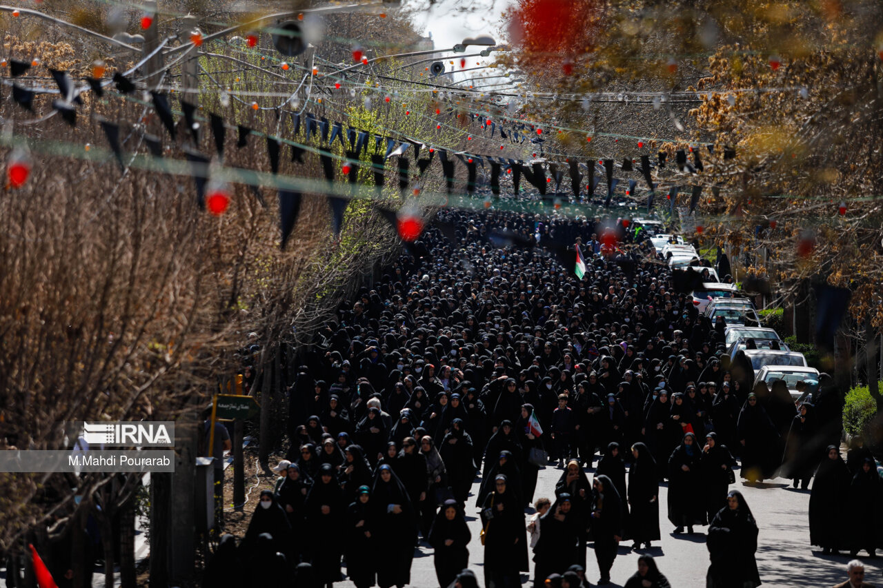 تشییع پیکر شهید «بهروز واحدی»
