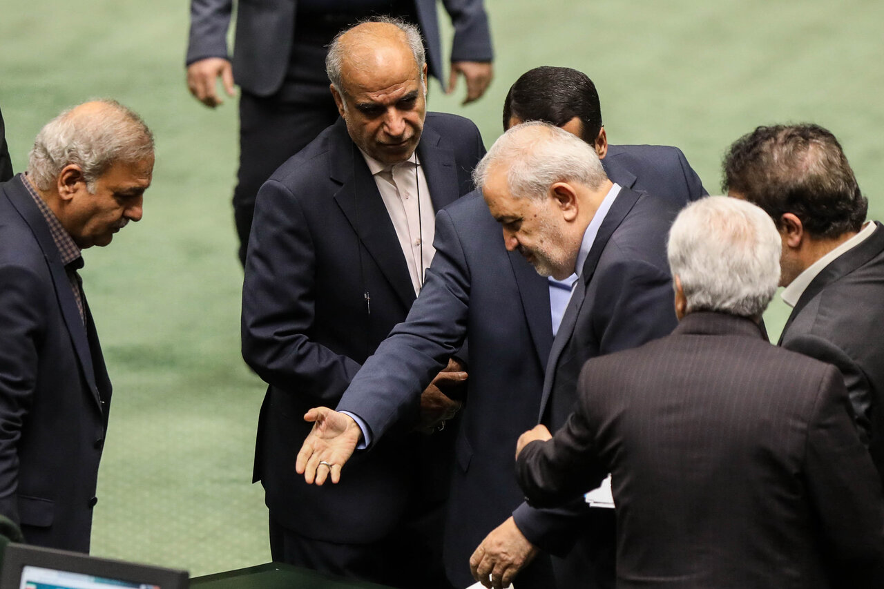 نشست علنی سه‌شنبه ۱۸ آذرماه مجلس