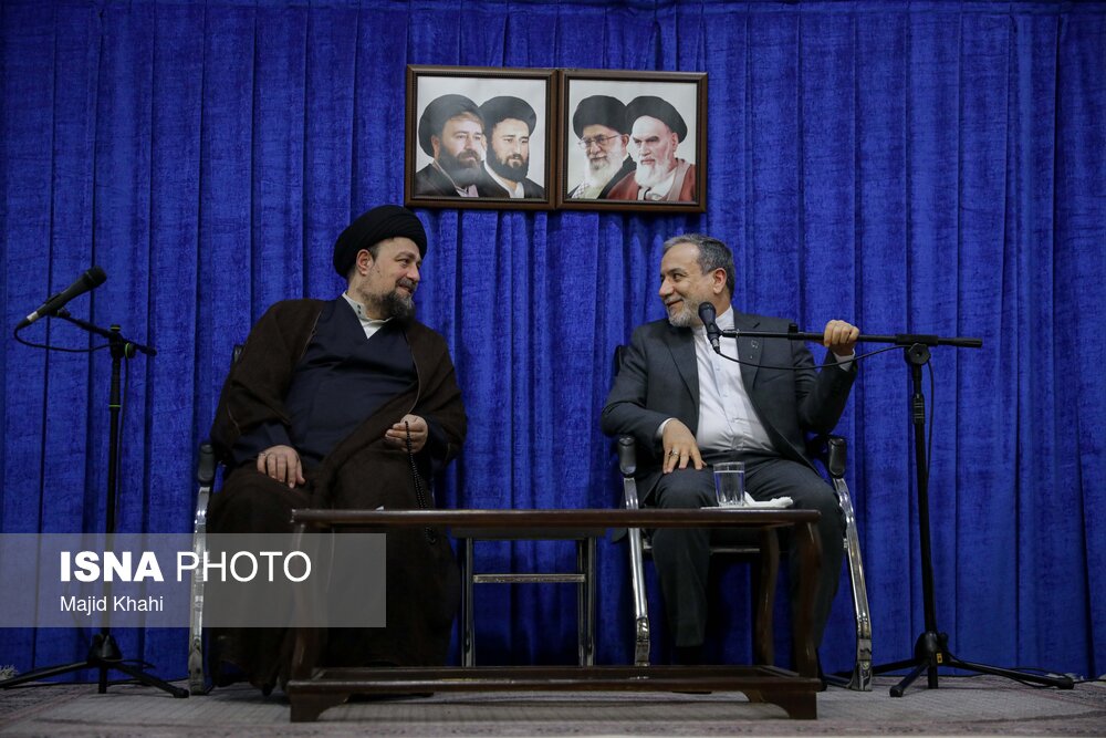 مراسم تجدید میثاق وزیر خارجه با آرمان‌های امام راحل