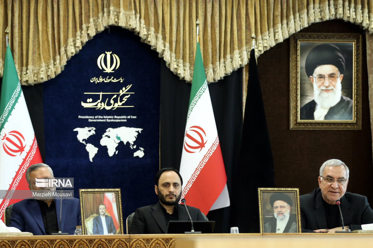 نشست خبری مشترک اعضا دولت