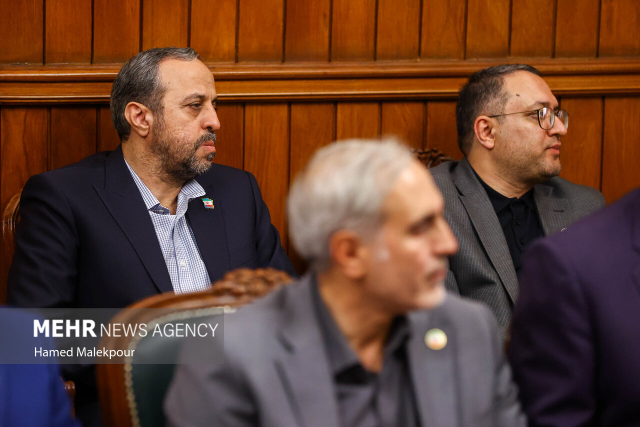 اولین روز سفر رئیس مجلس به پاکستان