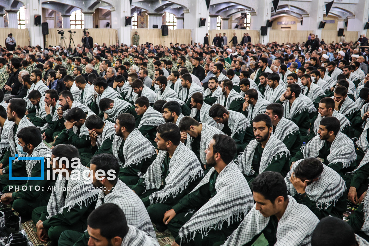 مراسم سالگرد شهدای خدمت در مصلای تبریز 