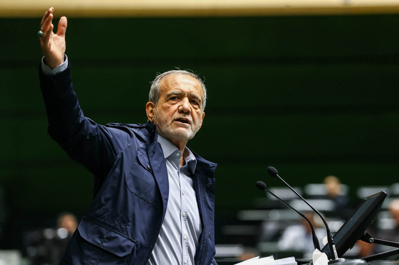 بررسی اجرای برنامه هفتم در مجلس با حضور رئیس جمهور