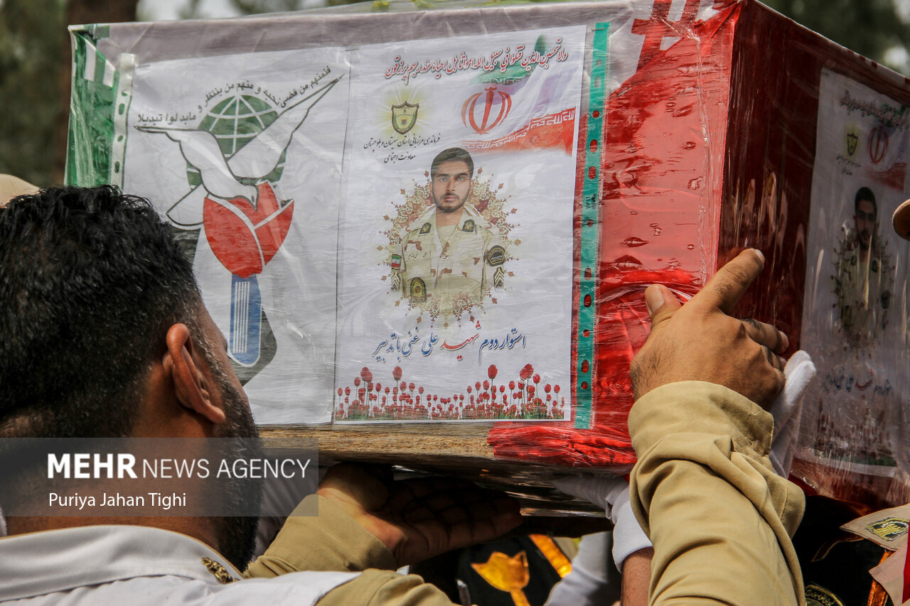 تشییع پیکر شهدای حمله تروریستی