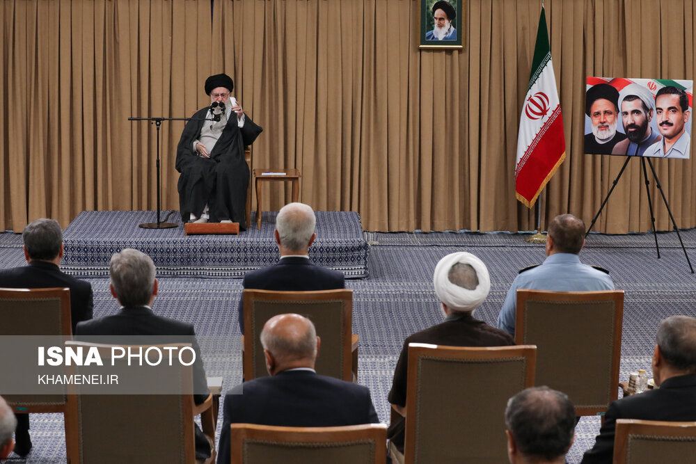 دیدار رئیس‌جمهور و اعضای هیئت دولت با رهبر انقلاب