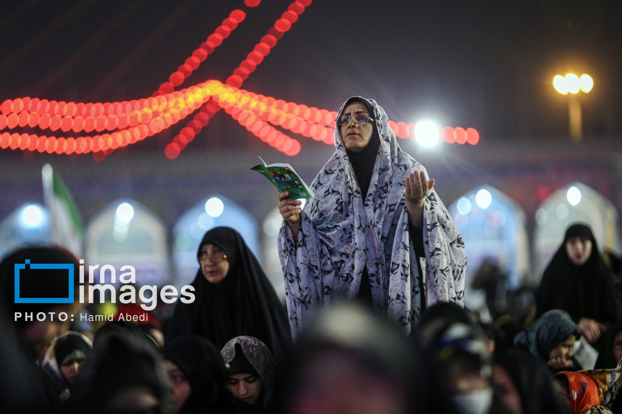 احیای شب بیست و یکم رمضان در مسجد جمکران