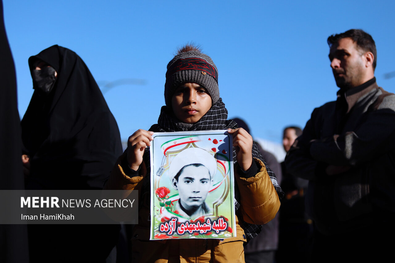 تشییع پیکر مطهر ۳۰۰ شهید گمنام دفاع مقدس در سراسر کشور