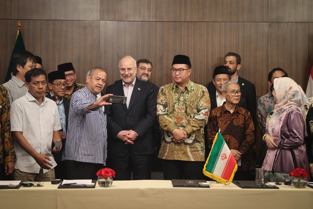 دیدار قالیباف با جمعی از علما و فرهیختگان اندونزیایی در جاکارتا