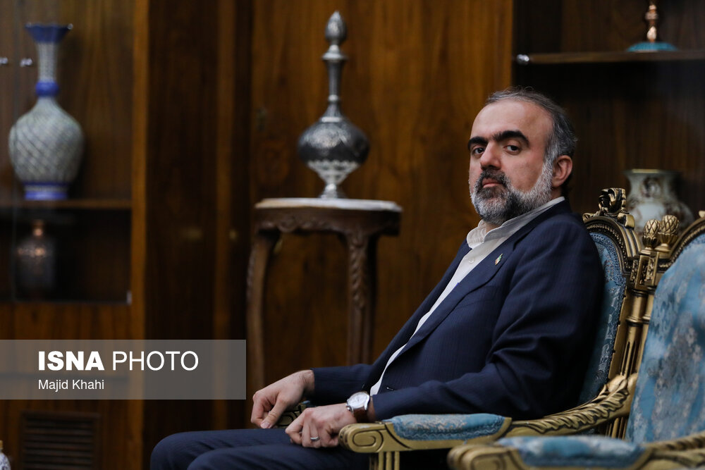 دیدار وزیر تجارت عمان با محمد مخبر