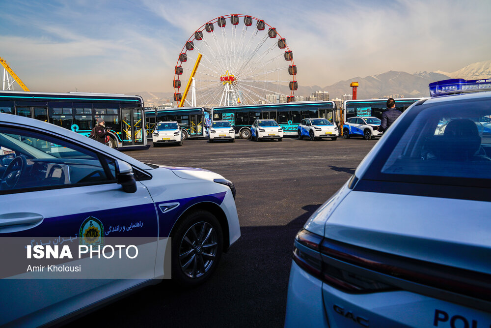 مراسم رونمایی از نخستین بسته حمل و نقل عمومی برقی تهران