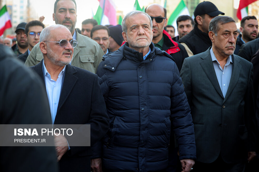 تجمع انقلابی مردم تهران