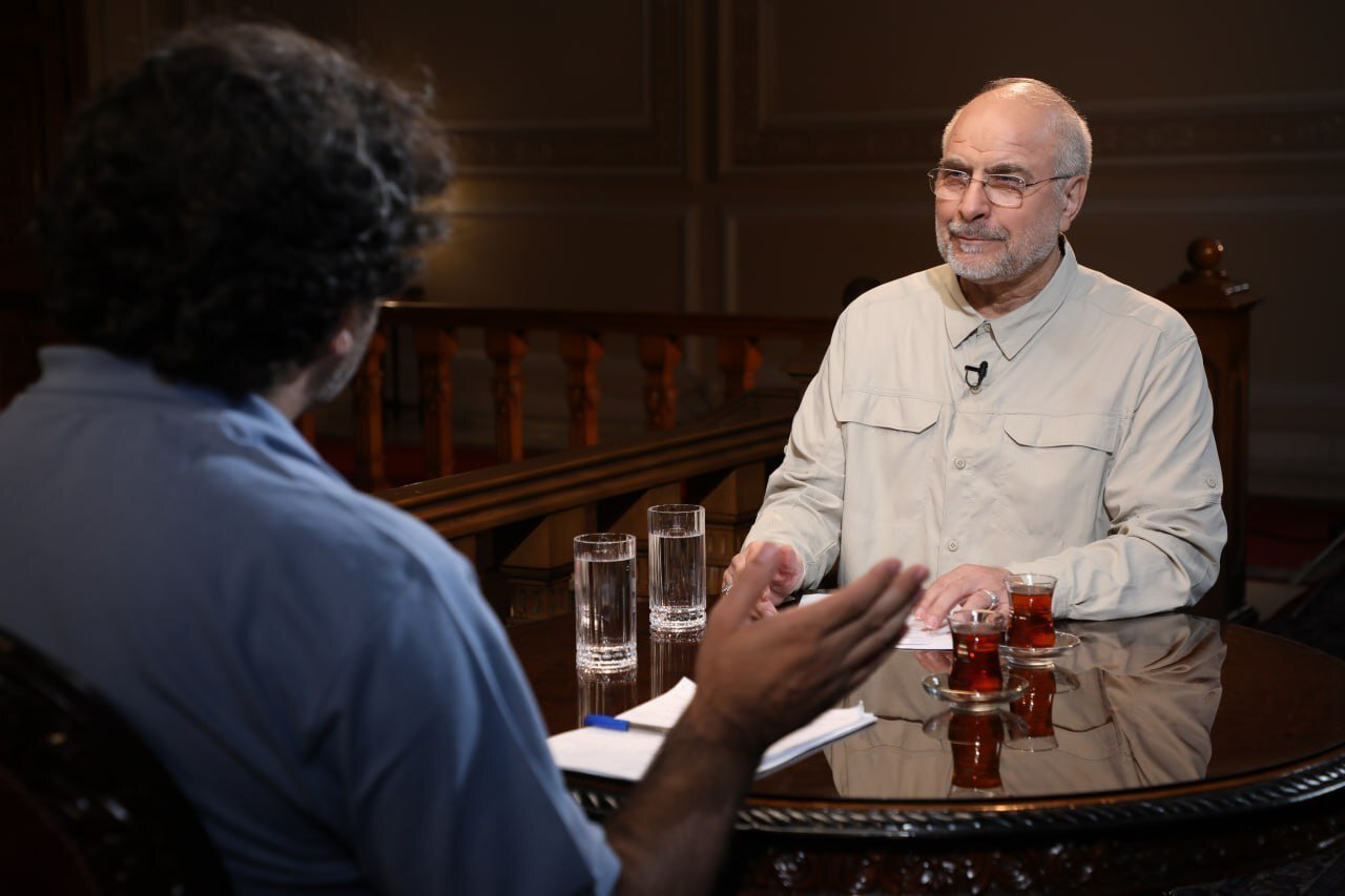 حضور قالیباف در برنامه «ماجرای جنگ»