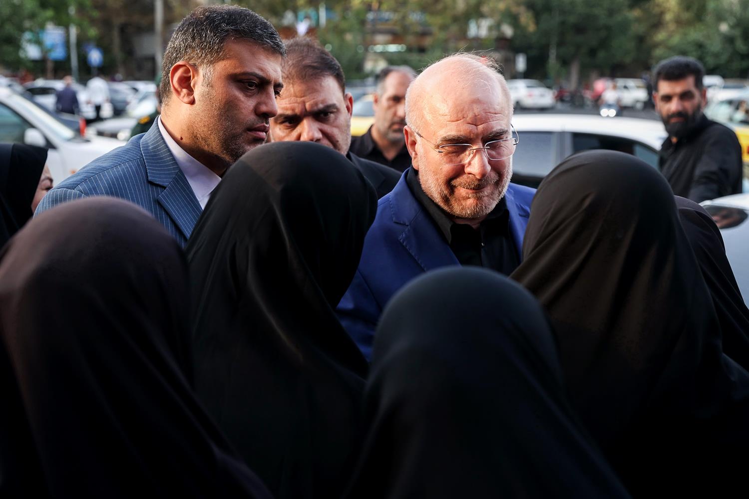 حضور قالیباف در مراسم ترحیم مادر سرلشکر شهید علی هاشمی