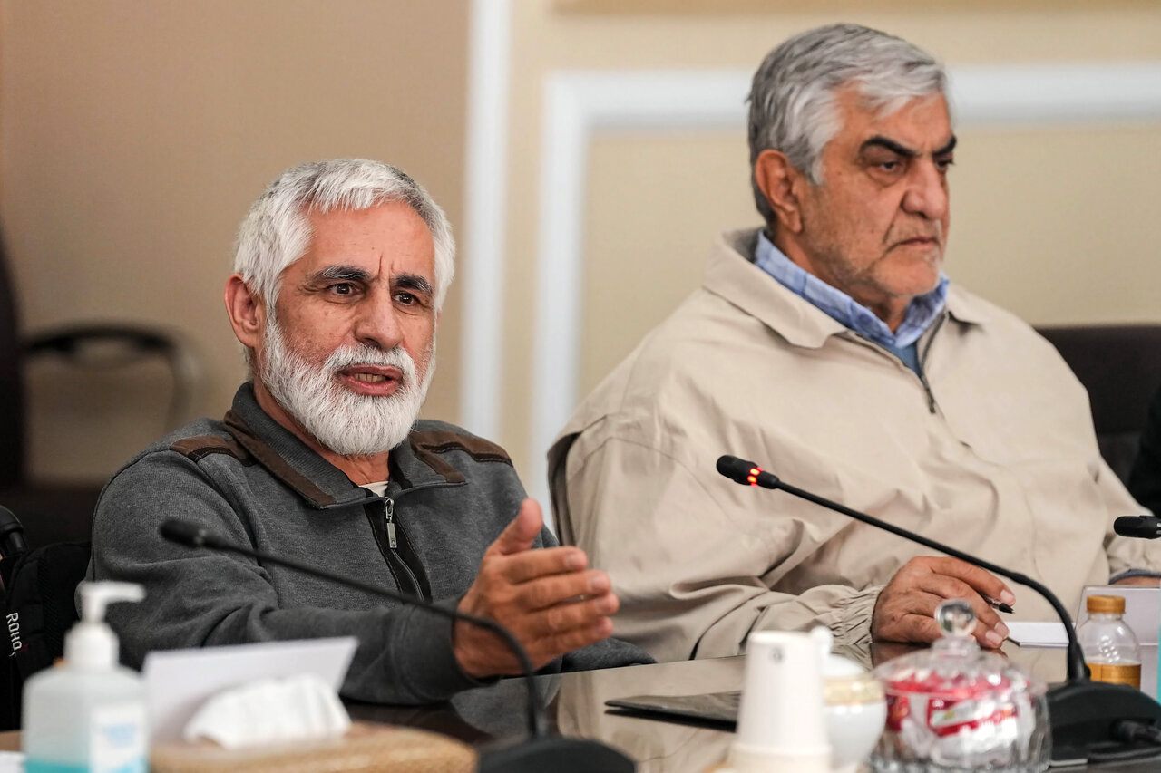 دیدار جمعی از جانبازان و ایثارگران با قالیباف