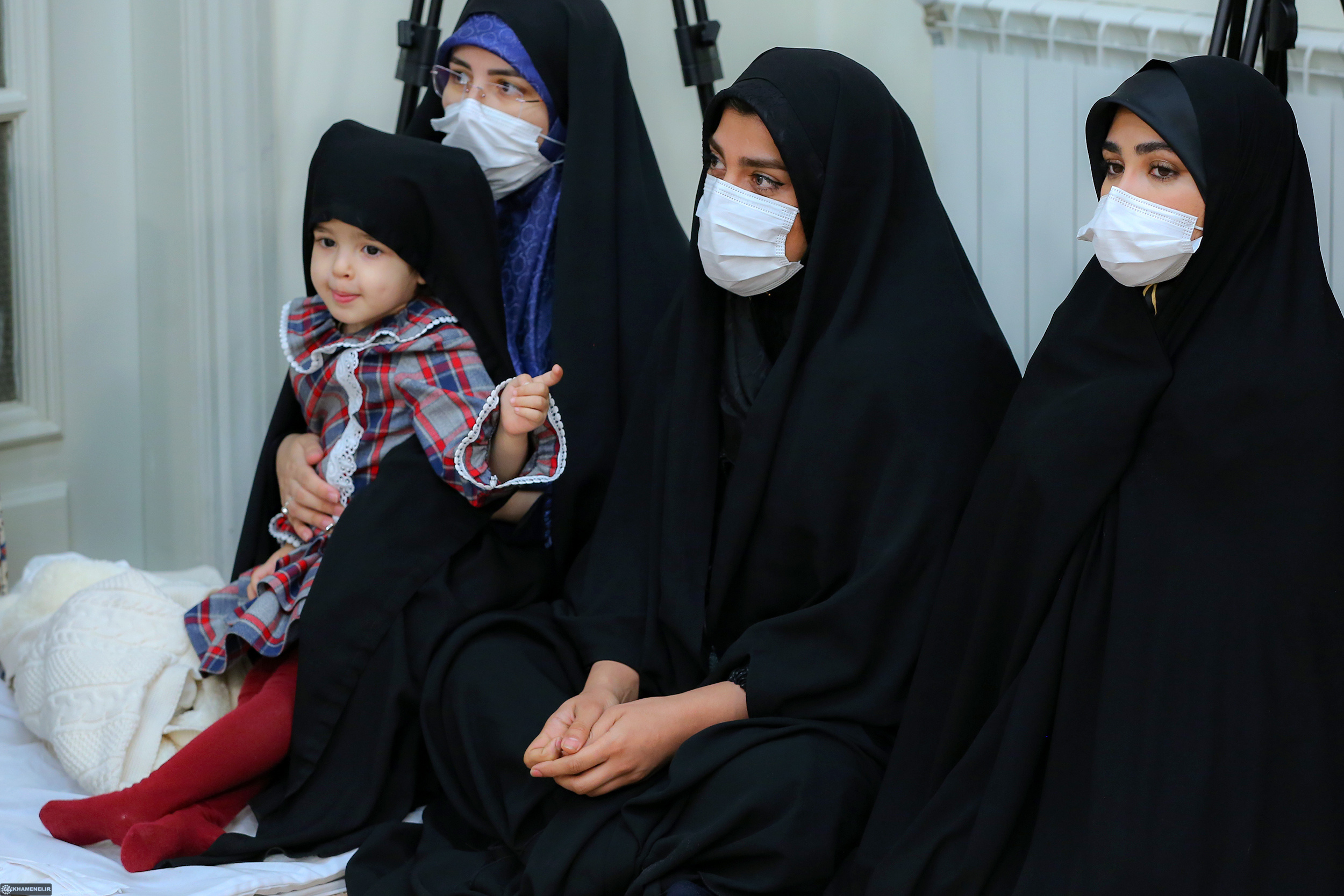 دیدار اعضای اتحادیه انجمن‌های اسلامی دانشجویان در اروپا با رهبر انقلاب