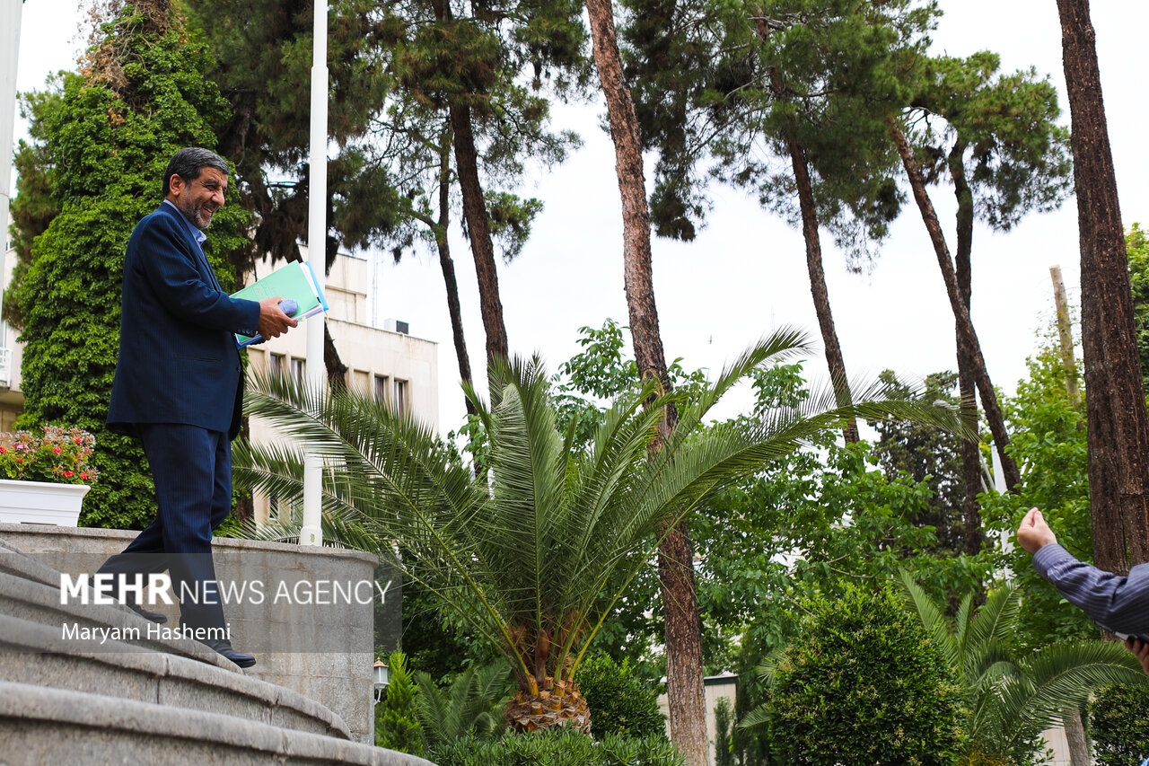 حاشیه جلسه هیئت دولت