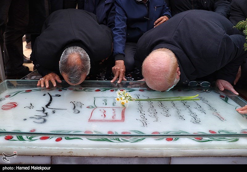 حضور قالیباف بر مزار شهید سپهبد قاسم سلیمانی