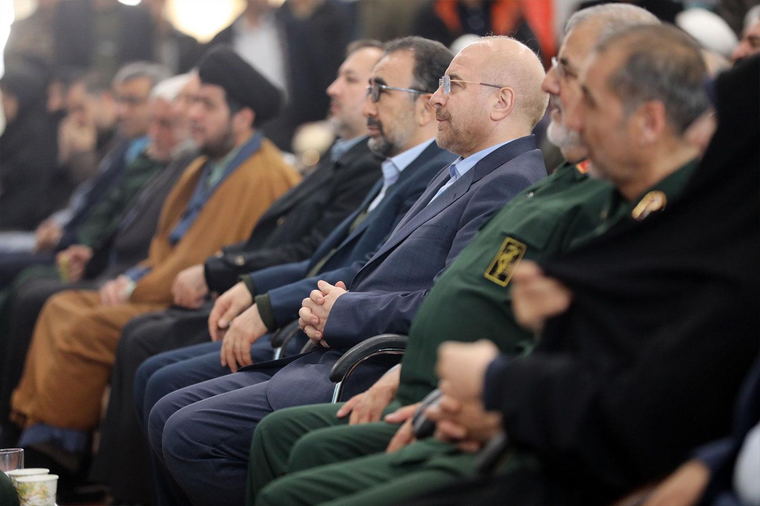 حضور قالیباف در یادواره ۲۴۰۰ شهید نیشابور