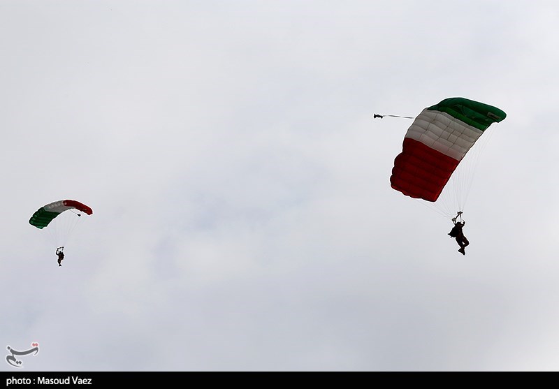 بازدید سرلشکر باقری از قرارگاه منطقه‌ای عاشورا 