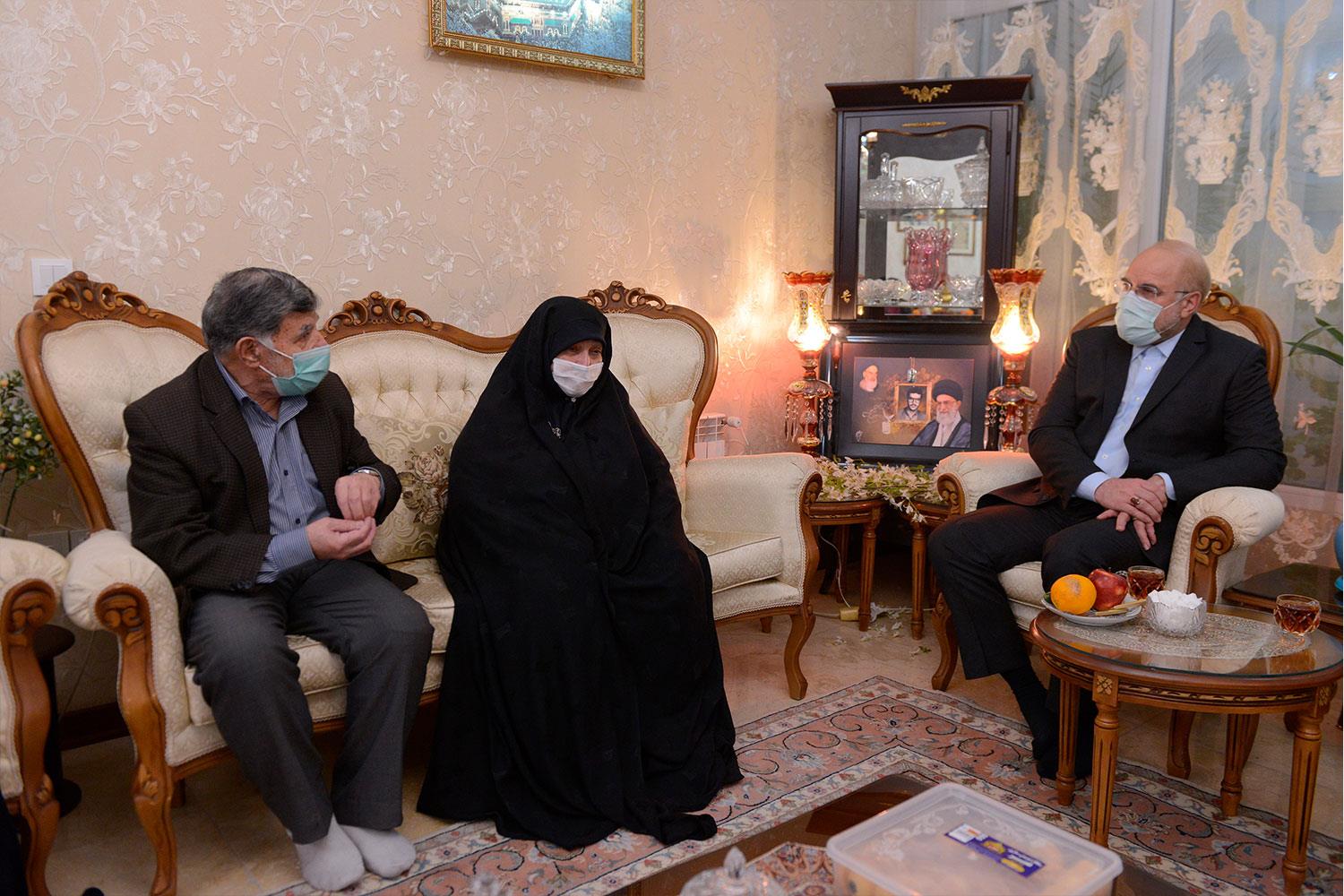  دیدار قالیباف با خانواده شهید اسکندری‎