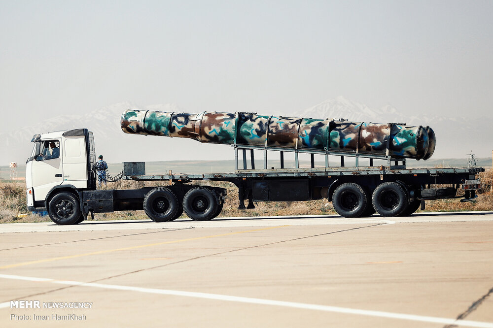 رژه روز ارتش در پایگاه هوایی شهید نوژه