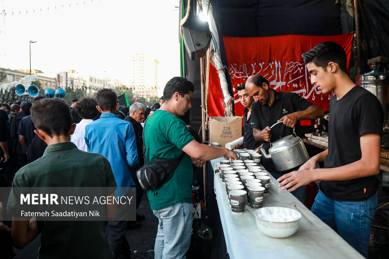 موکب‌های پذیرایی از زائران رضوی