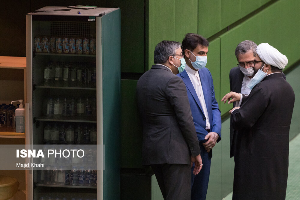 مجلس از طرح سوال از وزیر کشور تا مراسم تحلیف 