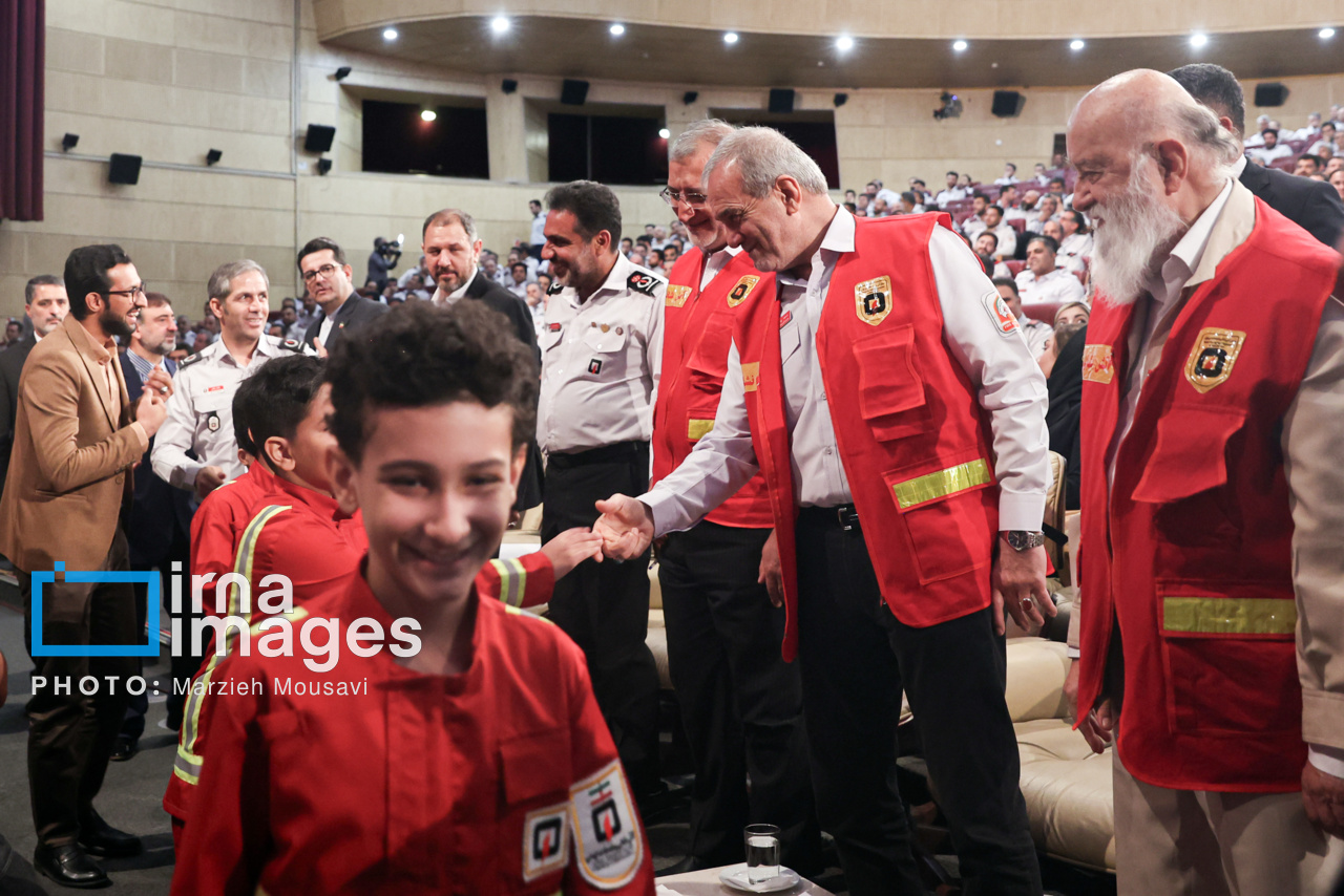 گرامیداشت روز آتش‌نشان