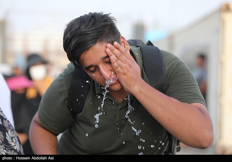  زائران اربعین حسینی در پایانه مرزی شلمچه