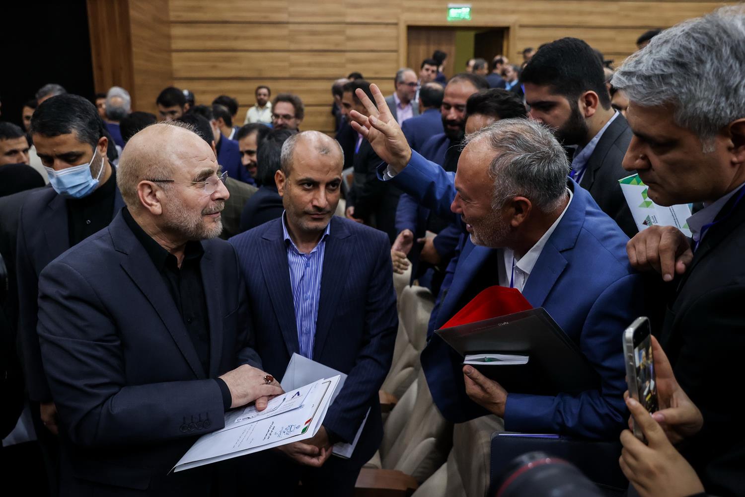 رویداد نظاره جهش تولید دانش بنیان با حضور قالیباف