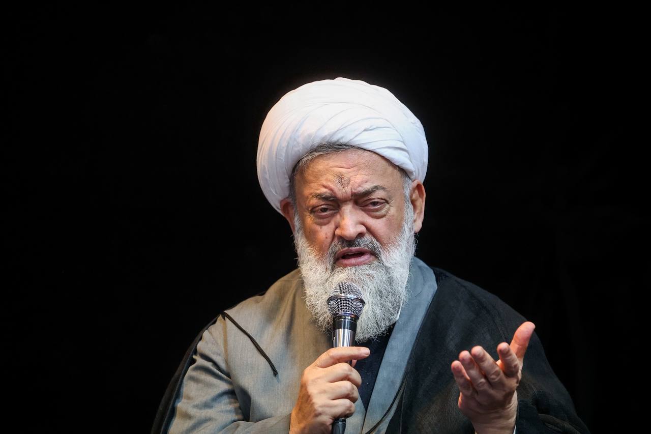 نشست صمیمانه جمعی از وعاظ و روحانیون با قالیباف