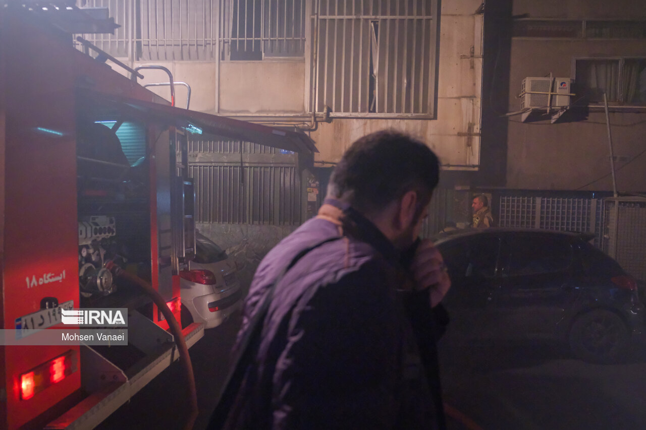 آتش سوزی در میدان ولیعصر