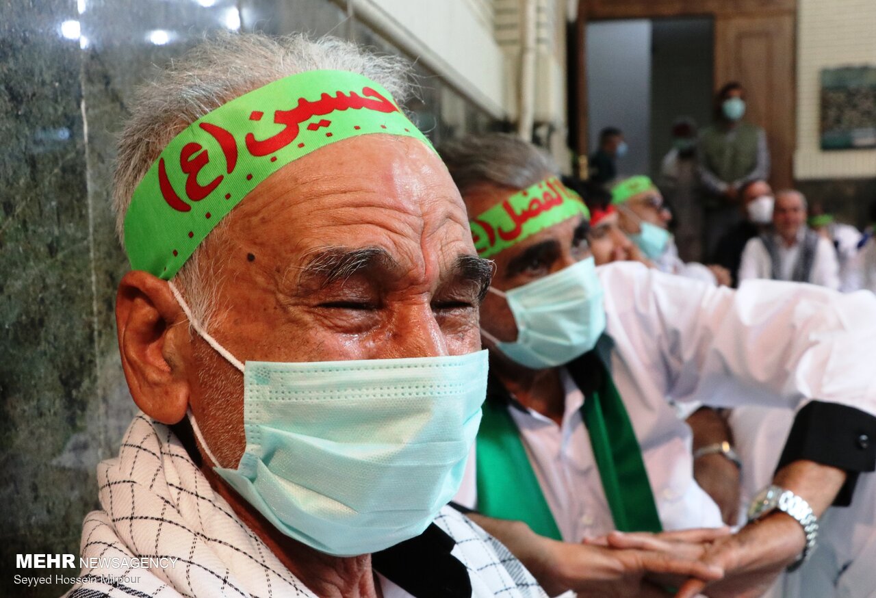 کاروان زائران پیاده