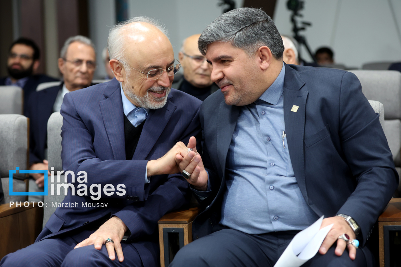 نشست اعضای فرهنگستان علوم با حضور رییس جمهور