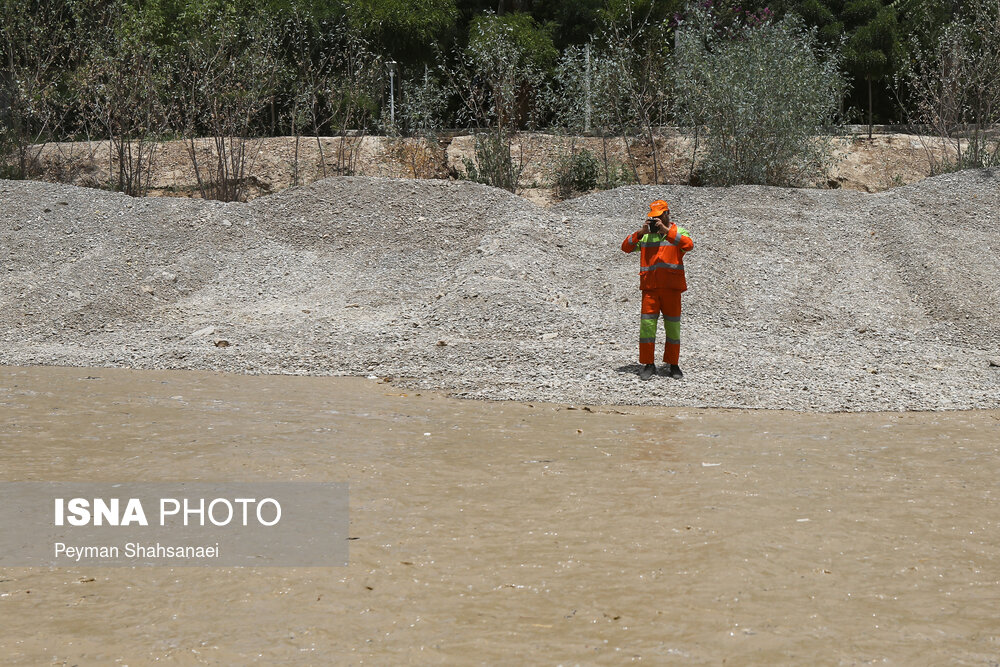 آب سد زاینده رود