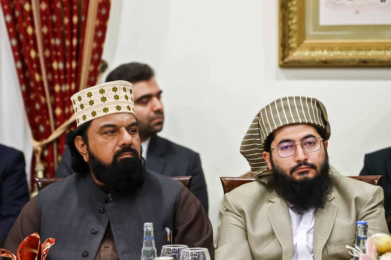 نشست صمیمی قالیباف