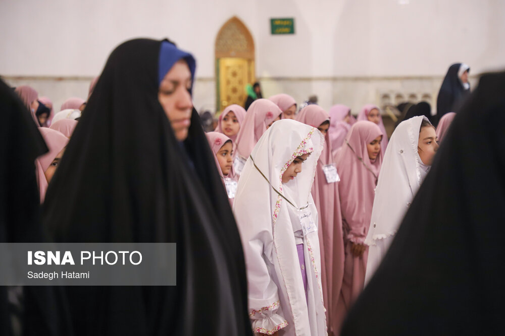 ضیافت افطاری در حرم مطهر رضوی