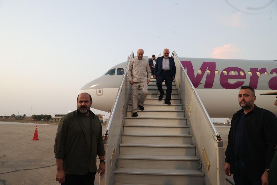  رئیس مجلس در فرودگاه بین المللی آبادان