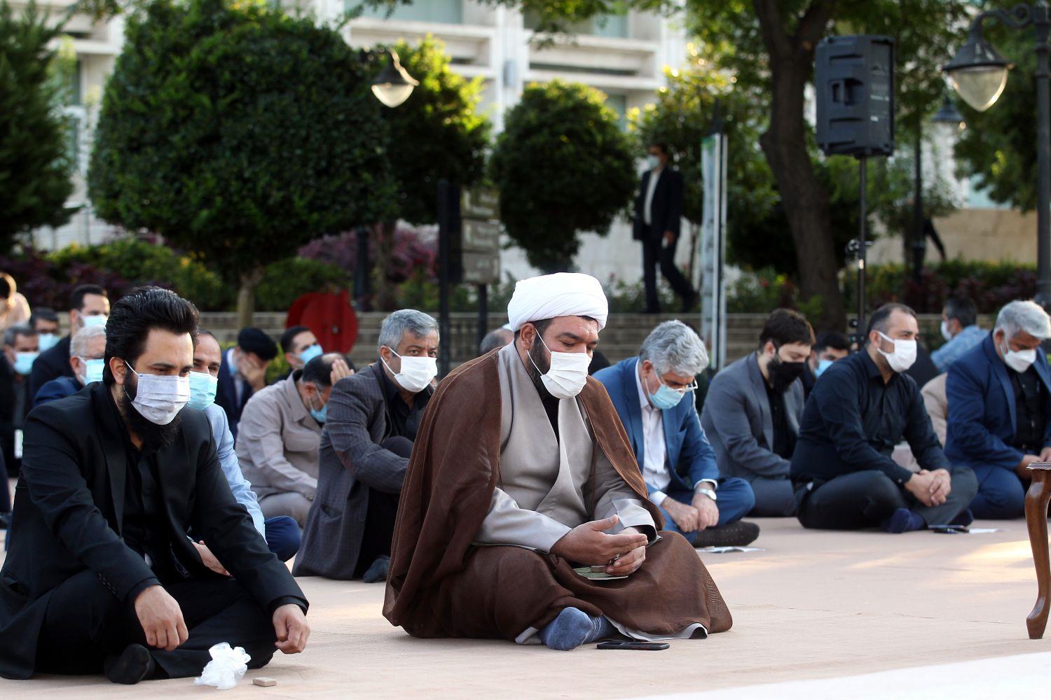 حضور نمایندگان در مراسم زیارت عاشورا