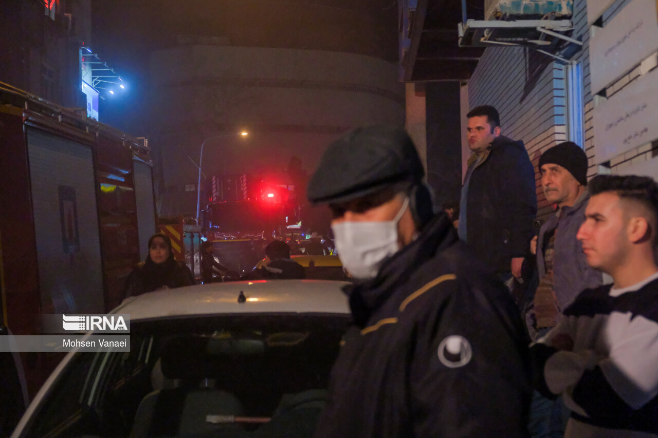 آتش سوزی در میدان ولیعصر