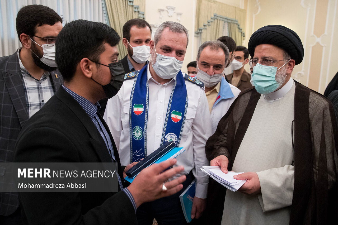 دیدار تشکل‌های دانش‌آموزی با رییس جمهور